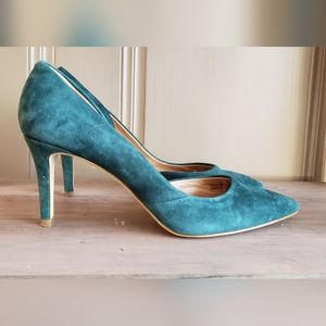 J. Crew Green Velvet Cut Out Pumps Size 7.5M